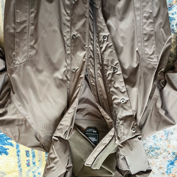 North face Hyvent coat Beautiful Brown cooper color - Picture 7 of 10